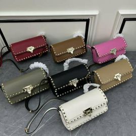Picture of Valentino Lady Handbags _SKUfw152739700fw
